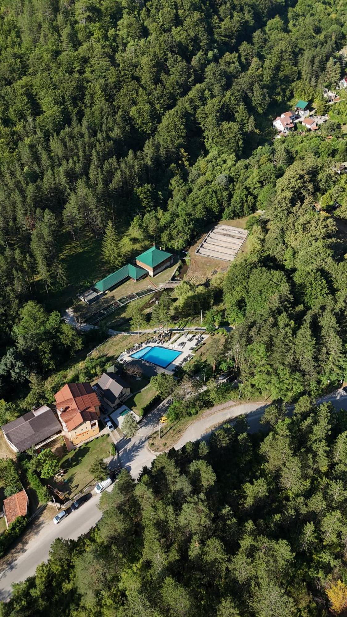 Vila Sunce Village Resort 科尼茨 外观 照片